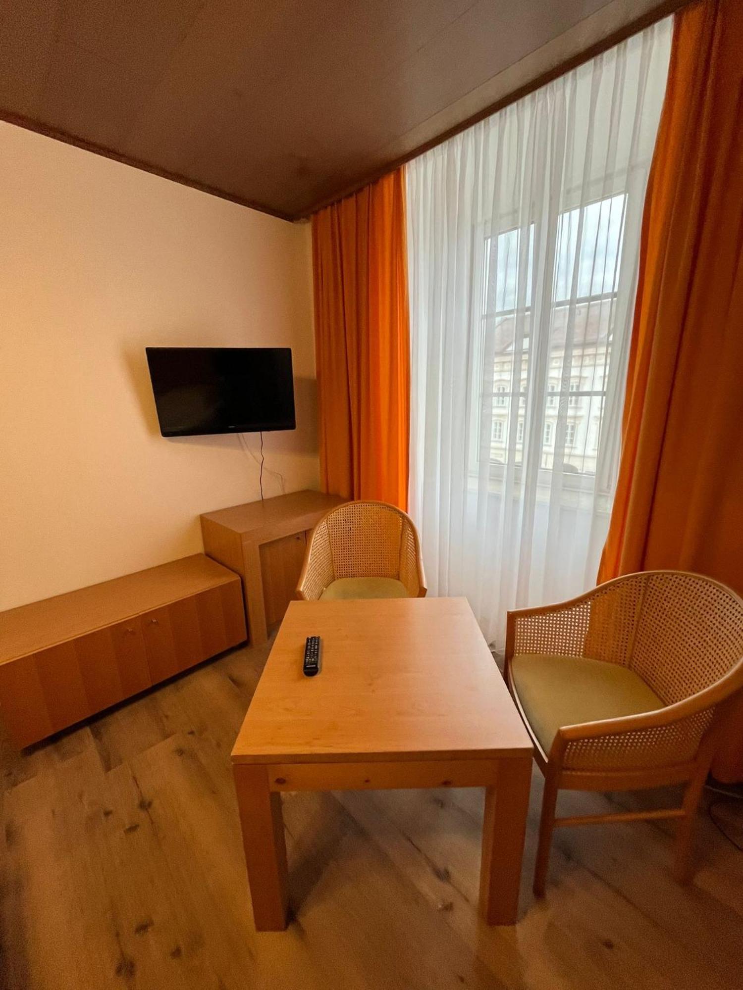 City Hotel Post 20 Braunau am Inn Exterior foto